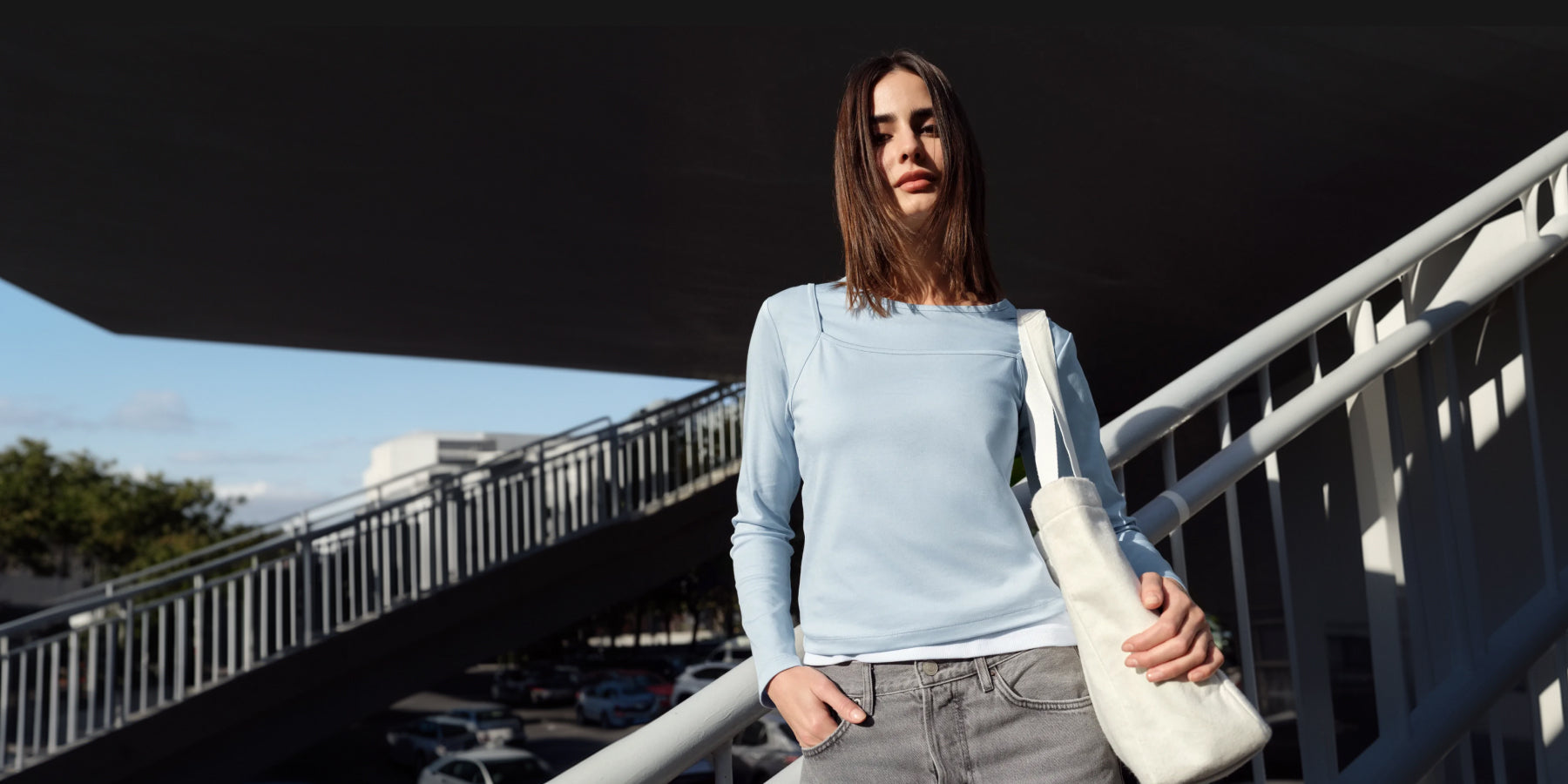 The mid-season Essential Softness that stays with you