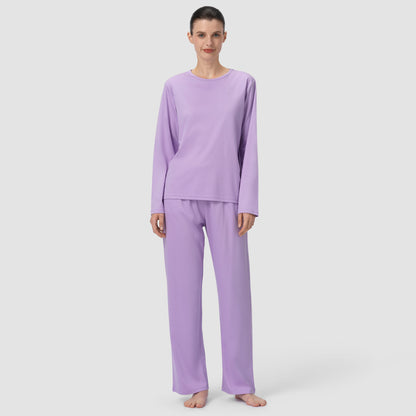 Front of model wearing lavender pajama set 