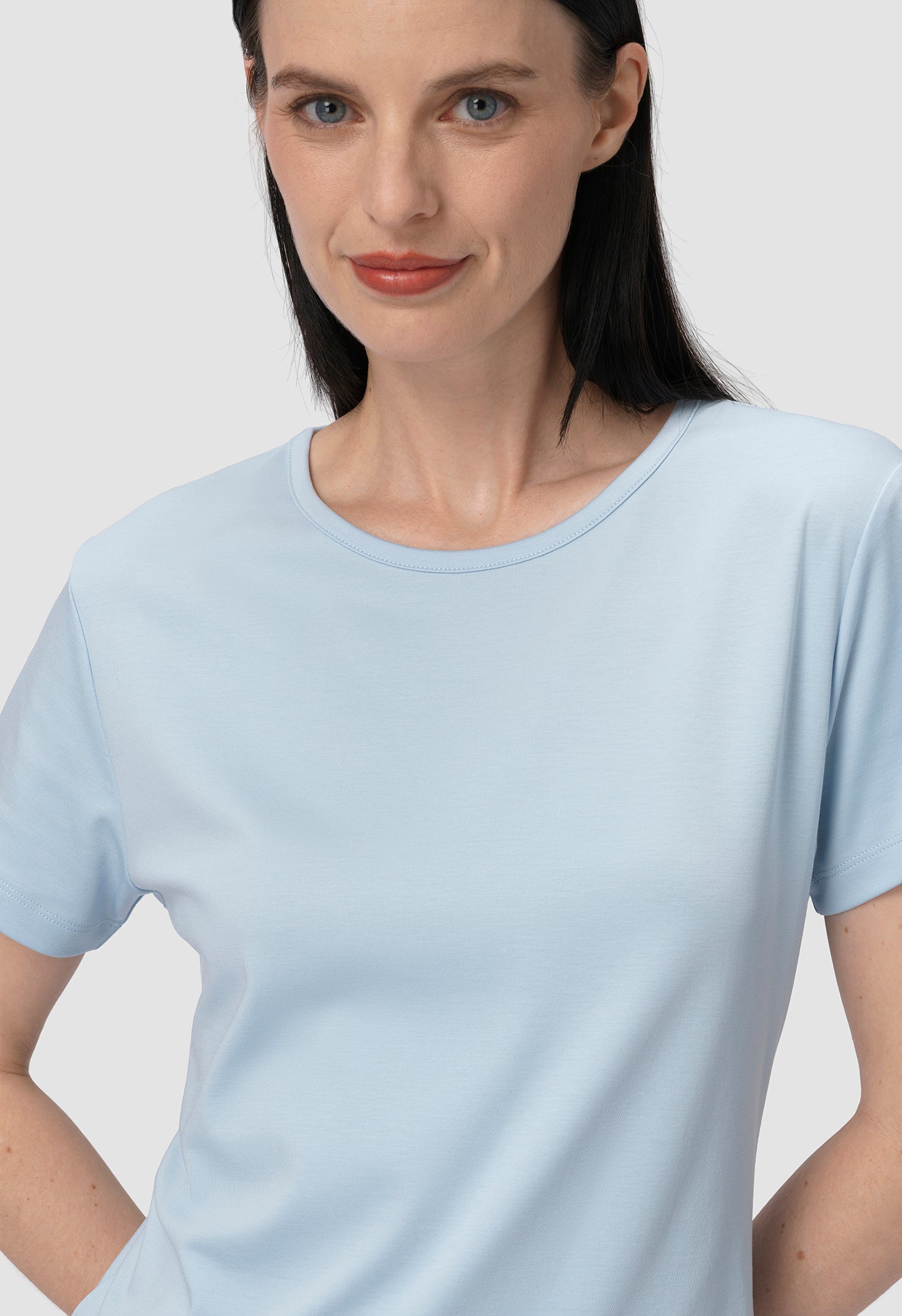 Eliot Tee - Blue Aura