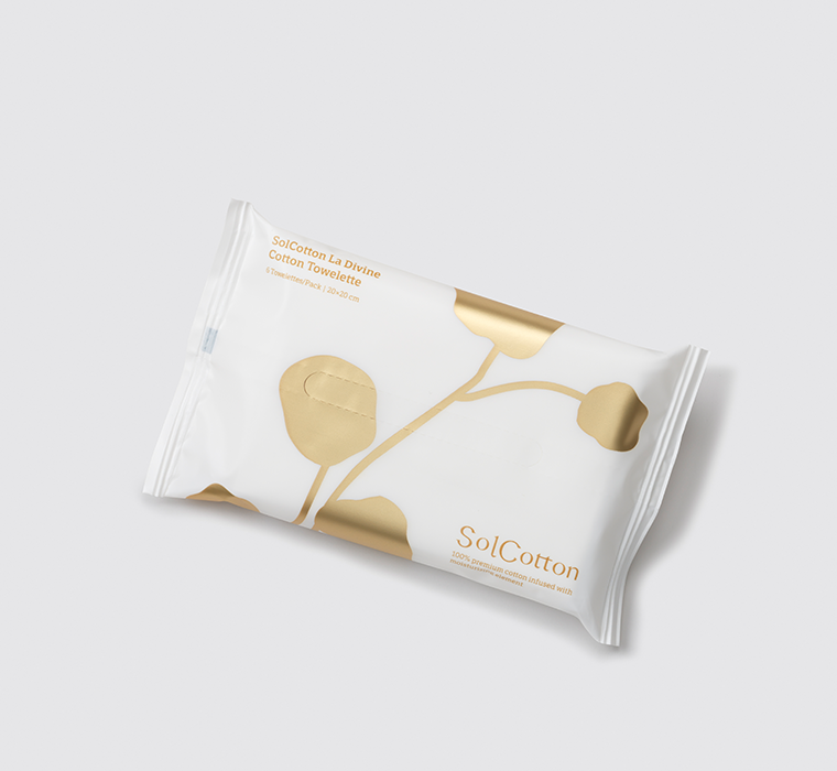 Skincare 100% premium cotton towelette La divine travel edition packaging
